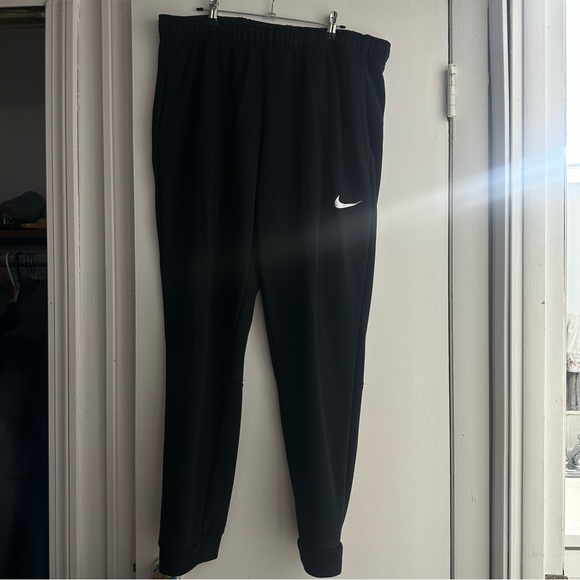 Nike Dri-Fit Training Set - Picture 4 of 6